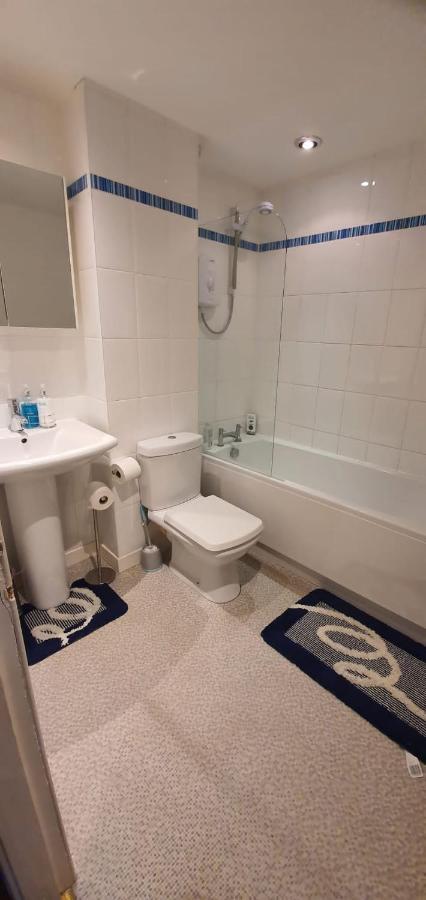No 11 3 Bed Serviced Appartment Town Centre เกอร์แวน ภายนอก รูปภาพ
