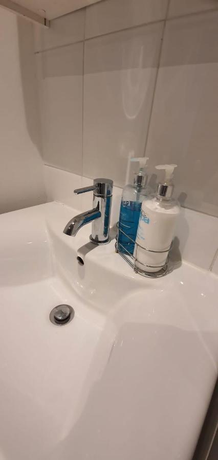 No 11 3 Bed Serviced Appartment Town Centre เกอร์แวน ภายนอก รูปภาพ